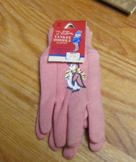 Yankeegloves.jpg